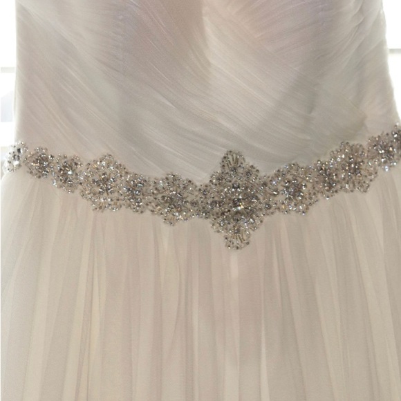 Wedding Gown Size 16 - Picture 7 of 16